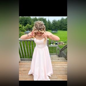 Prom Dress/Event Dress! I think the dress is a size 4 or 6. I’m a size medium.